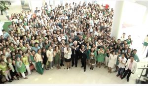 In 2014-2015, Francesca and I traveled to over 30 countries as part of the Nutrilite 80th Anniversary Color Your Story Tour. We witnessed overwhelming excitement and passion for healthy living. I have to say, that truly brought a big smile to my face!